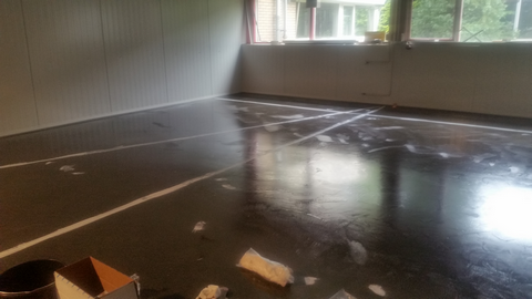 scheurtjes repareren met twe compenent plamuur scheurtjes repareren met twe compenent plamuur