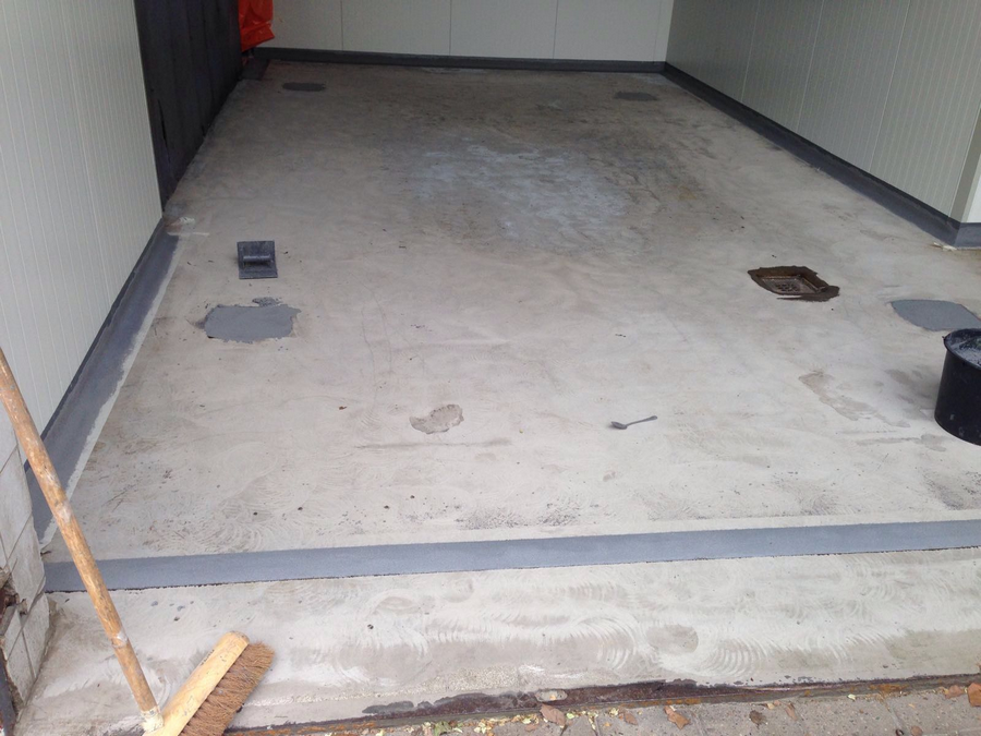 waterkering installeren. epoxy mortel waterkering installeren. epoxy mortel