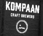 Kompaan Bier : In 2015 verhuist Kompaan opnieuw naar een groter pand aan de Saturnusstraat 55 in Den Haag. Er breekt een nieuwe periode aan voor Kompaan met 950 m2 bedrijfsruimte en een 165 m2 terras aan het water. Met een succesvolle crowdfundcampagne wordt ? 150.000 opgehaald om een Craft Beer Bar te openen naast de huidige brouwerij. Op 20 augustus 2015 wordt deze bar officieel geopend. De eerste drie fulltime medewerkers komen in dienst bij Kompaan. Er worden steeds meer nieuwe bieren gebrouwen door Kompaan en onze groei zet voort. We beginnen aan het ontwerp en de bouw van onze brouweij van formaat. Met een 4 ketel 30 HL brouwhuis inclusief vergistingtanks en eigen afvullijn voor flessen is eind november 2016 de puzzel compleet! Met een potentieel jaarvolume van 8000 HL en 10 enthousiaste medewerkers werken we verder aan onze droom. Ook introduceren we een nieuwe serie bierfestivals in de stijl van onze core range. De eerste hiervan vinden in juni en oktober plaats: Het Bondgenoot bierfestival en de Bloedbroeder craft beer gathering. In het diepste geheim wordt ook aan een concept gewerkt voor een nieuwe bierlijn die in 2017 het licht zal zien. Kompaan Bier : In 2015 verhuist Kompaan opnieuw naar een groter pand aan de Saturnusstraat 55 in Den Haag. Er breekt een nieuwe periode aan voor Kompaan met 950 m2 bedrijfsruimte en een 165 m2 terras aan het water. Met een succesvolle crowdfundcampagne wordt ? 150.000 opgehaald om een Craft Beer Bar te openen naast de huidige brouwerij. Op 20 augustus 2015 wordt deze bar officieel geopend. De eerste drie fulltime medewerkers komen in dienst bij Kompaan. Er worden steeds meer nieuwe bieren gebrouwen door Kompaan en onze groei zet voort. We beginnen aan het ontwerp en de bouw van onze brouweij van formaat. Met een 4 ketel 30 HL brouwhuis inclusief vergistingtanks en eigen afvullijn voor flessen is eind november 2016 de puzzel compleet! Met een potentieel jaarvolume van 8000 HL en 10 enthousiaste medewerkers werken we verder aan onze droom. Ook introduceren we een nieuwe serie bierfestivals in de stijl van onze core range. De eerste hiervan vinden in juni en oktober plaats: Het Bondgenoot bierfestival en de Bloedbroeder craft beer gathering. In het diepste geheim wordt ook aan een concept gewerkt voor een nieuwe bierlijn die in 2017 het licht zal zien.